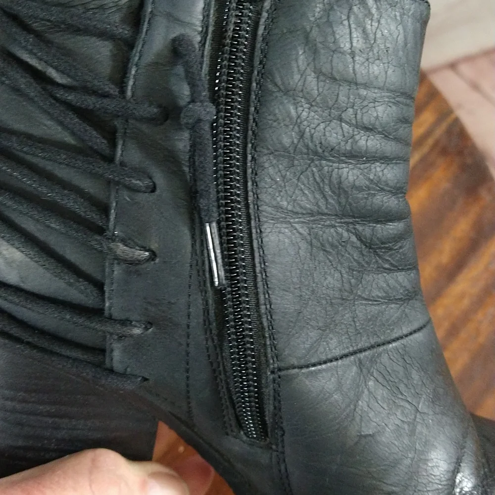 Steve Madden Black Leather Ankle Boots